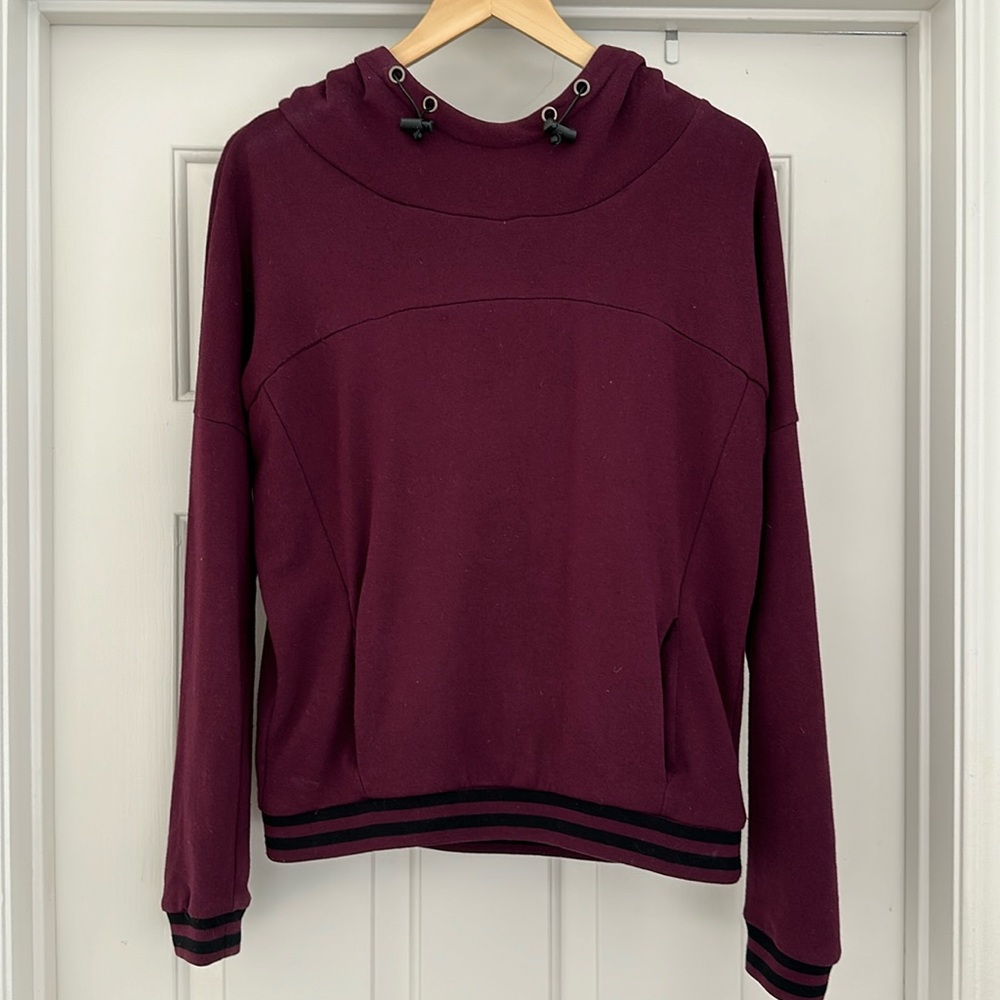 Forever 21 Hoodie Plum - Medium